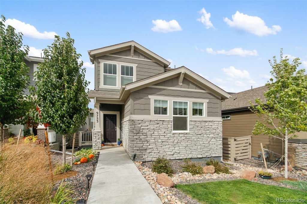 9753 Middle Peak Street, Littleton
