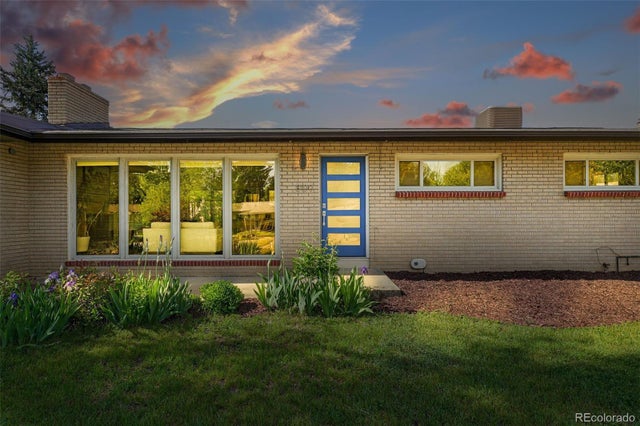 8100 Sunset Drive, Lakewood