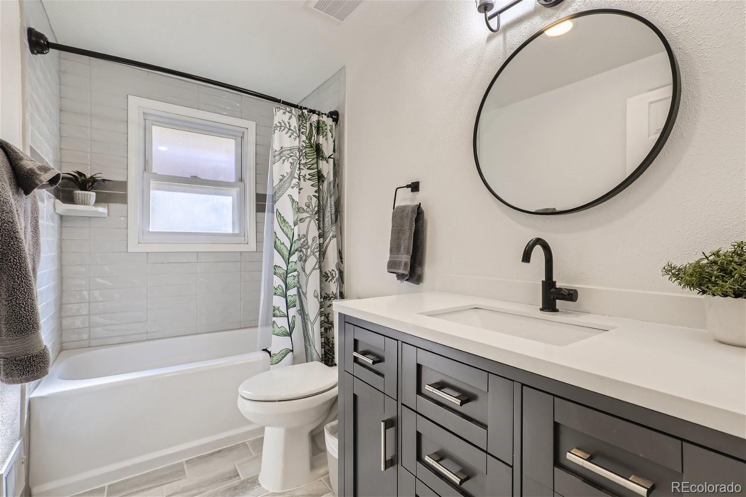 Photo of Listing #6700909