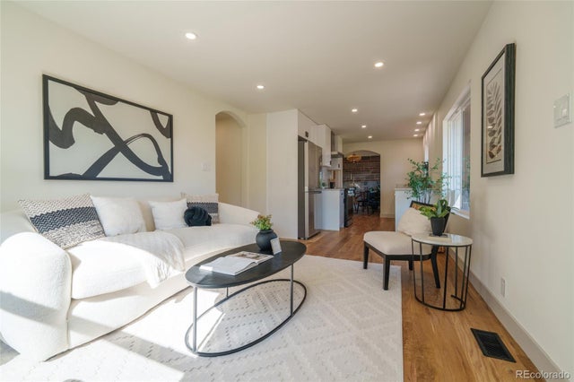 3055 Ivanhoe Street, Denver