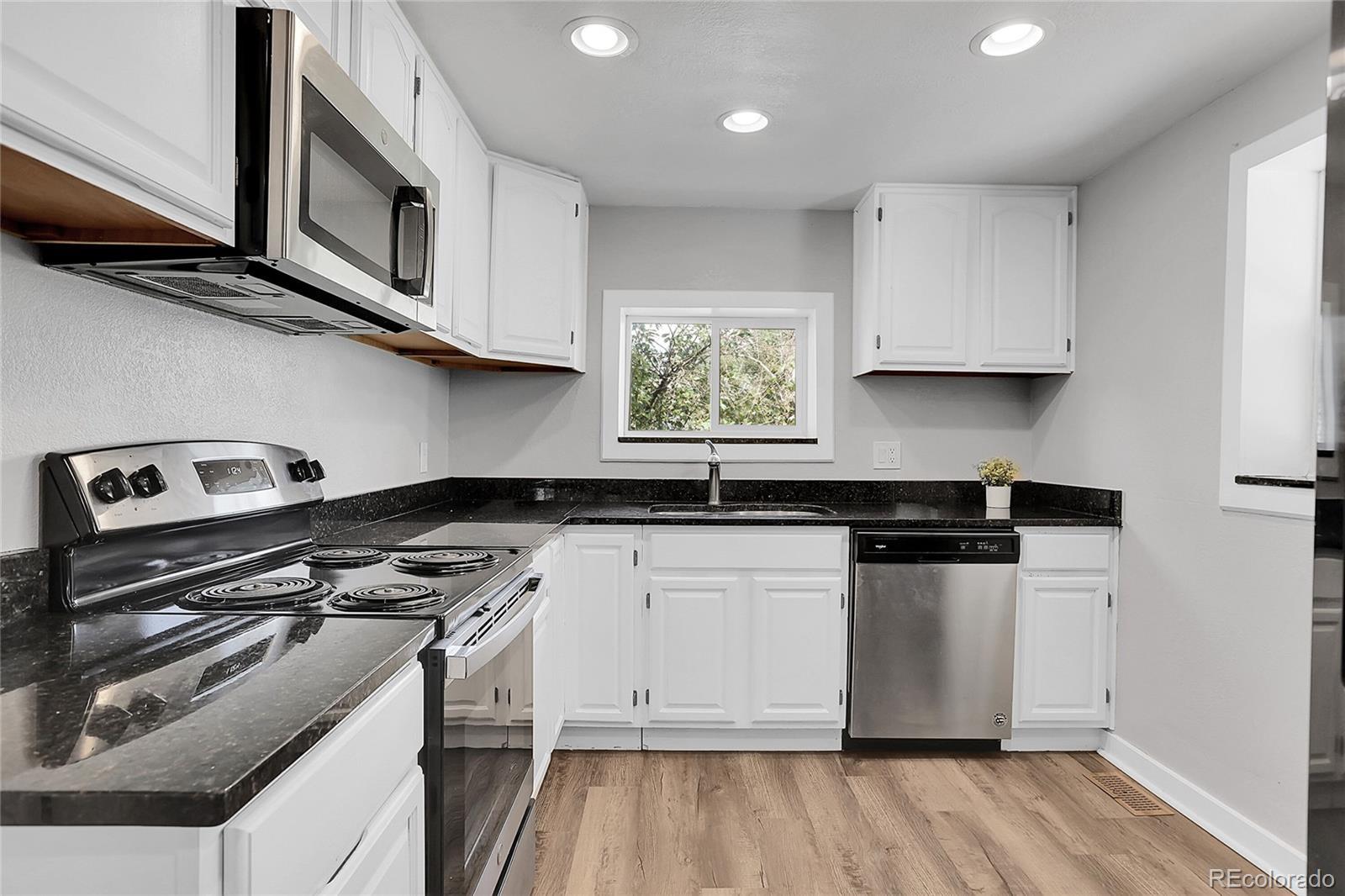 Photo of Listing #6809164