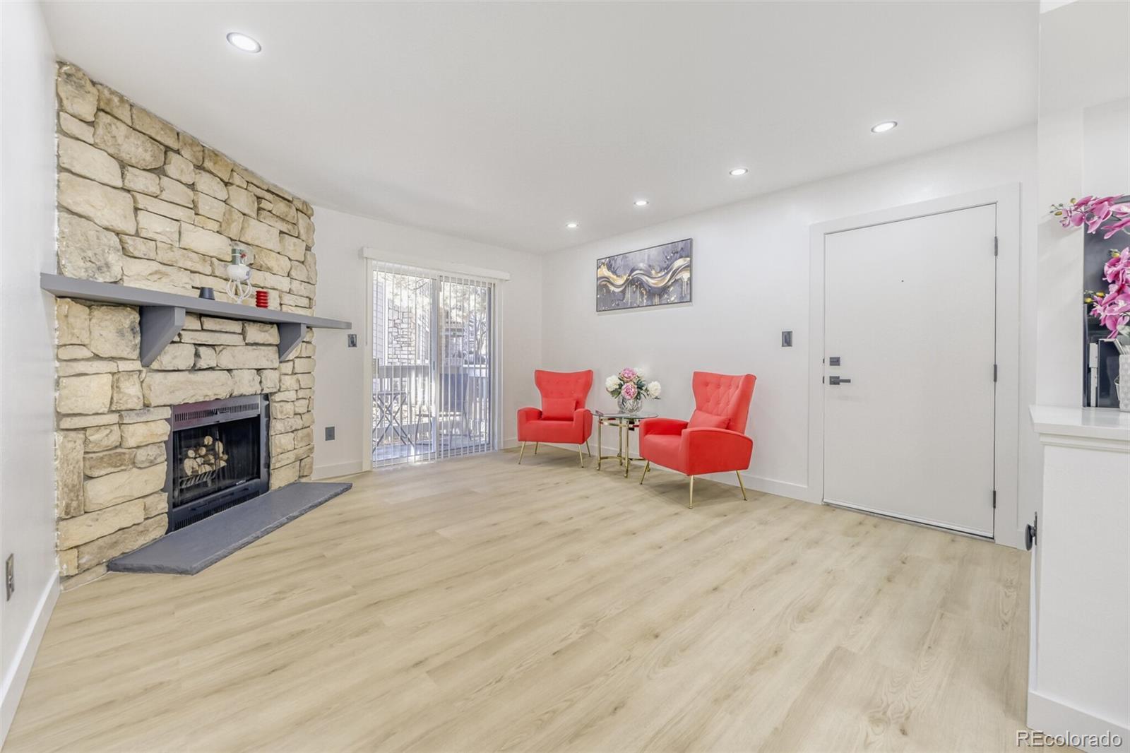 Photo of Listing #6812905