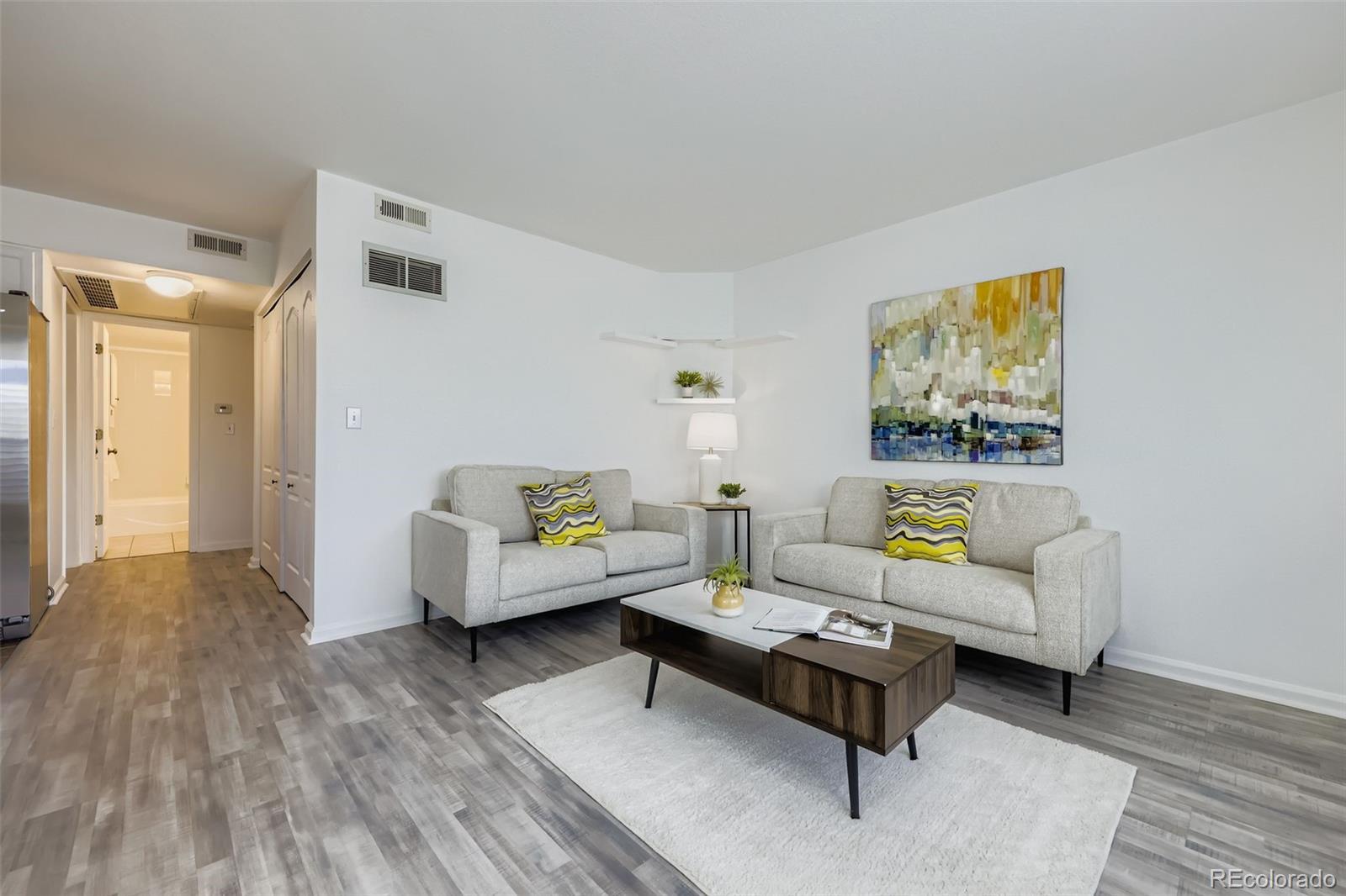 Photo of Listing #6875503