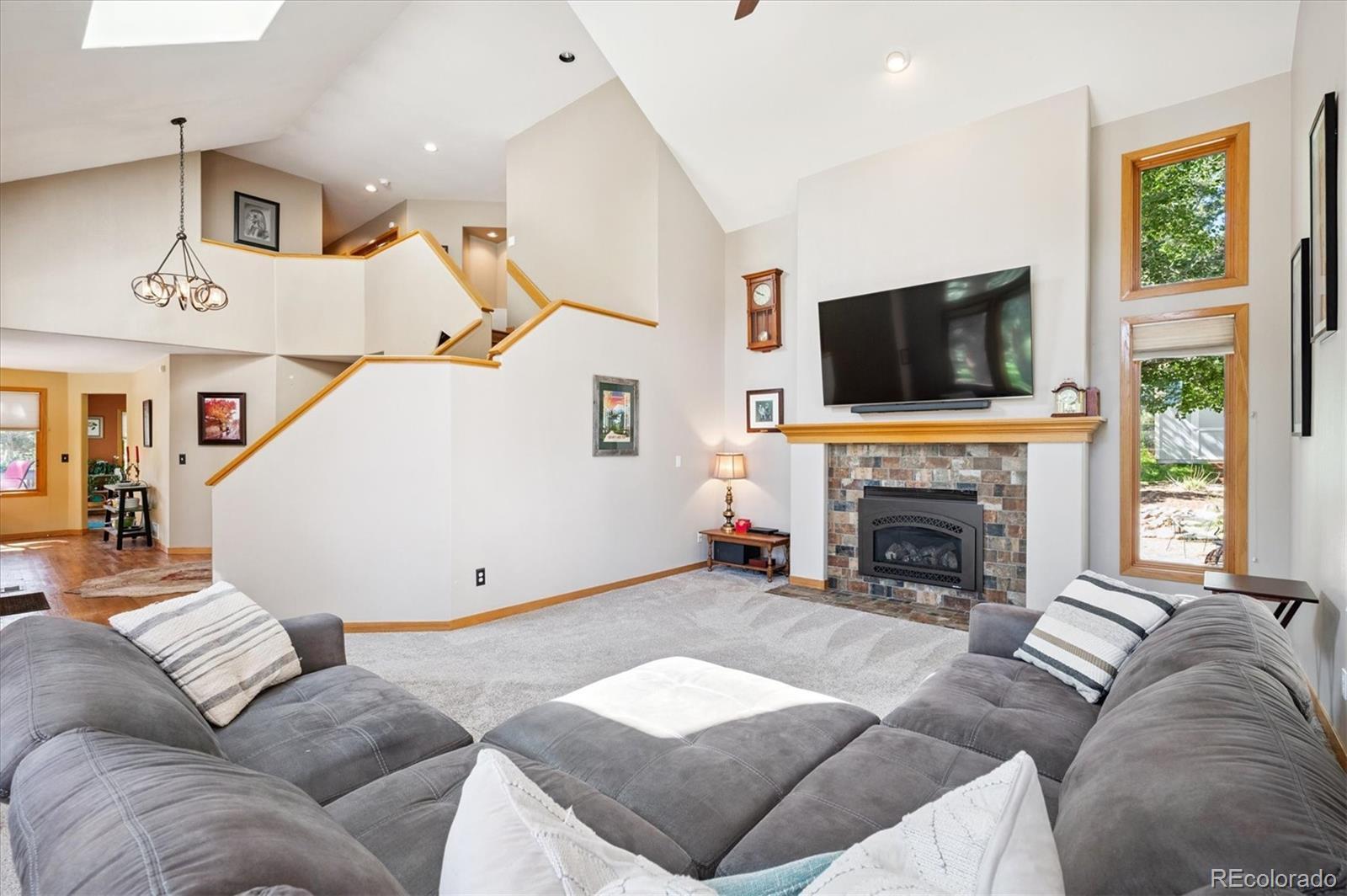 Photo of Listing #6887859