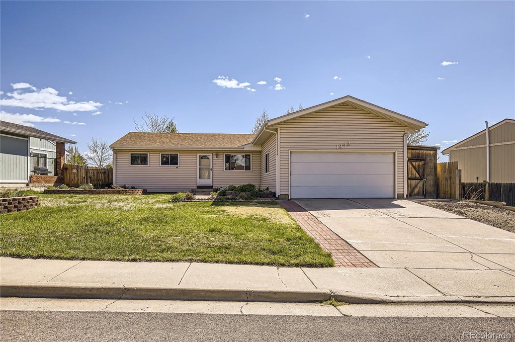 1942 Cindy Court, Loveland Property Listing: MLS® #6888075