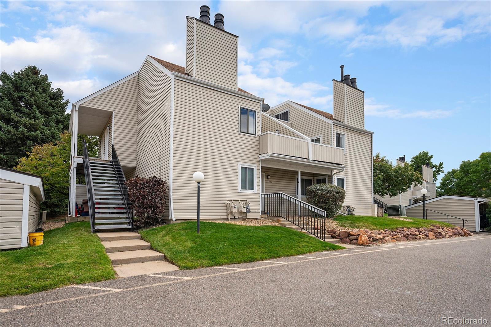 Photo of Listing #6890096