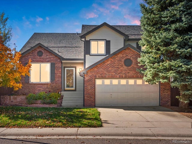 9821 Rock Dove Lane, Highlands Ranch