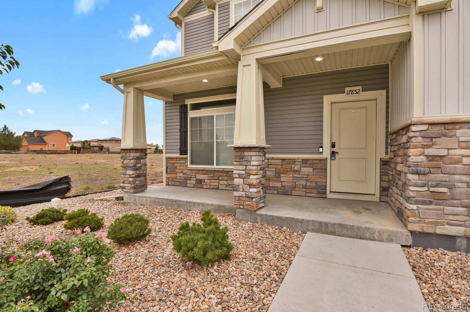 Photo of Listing #6904177