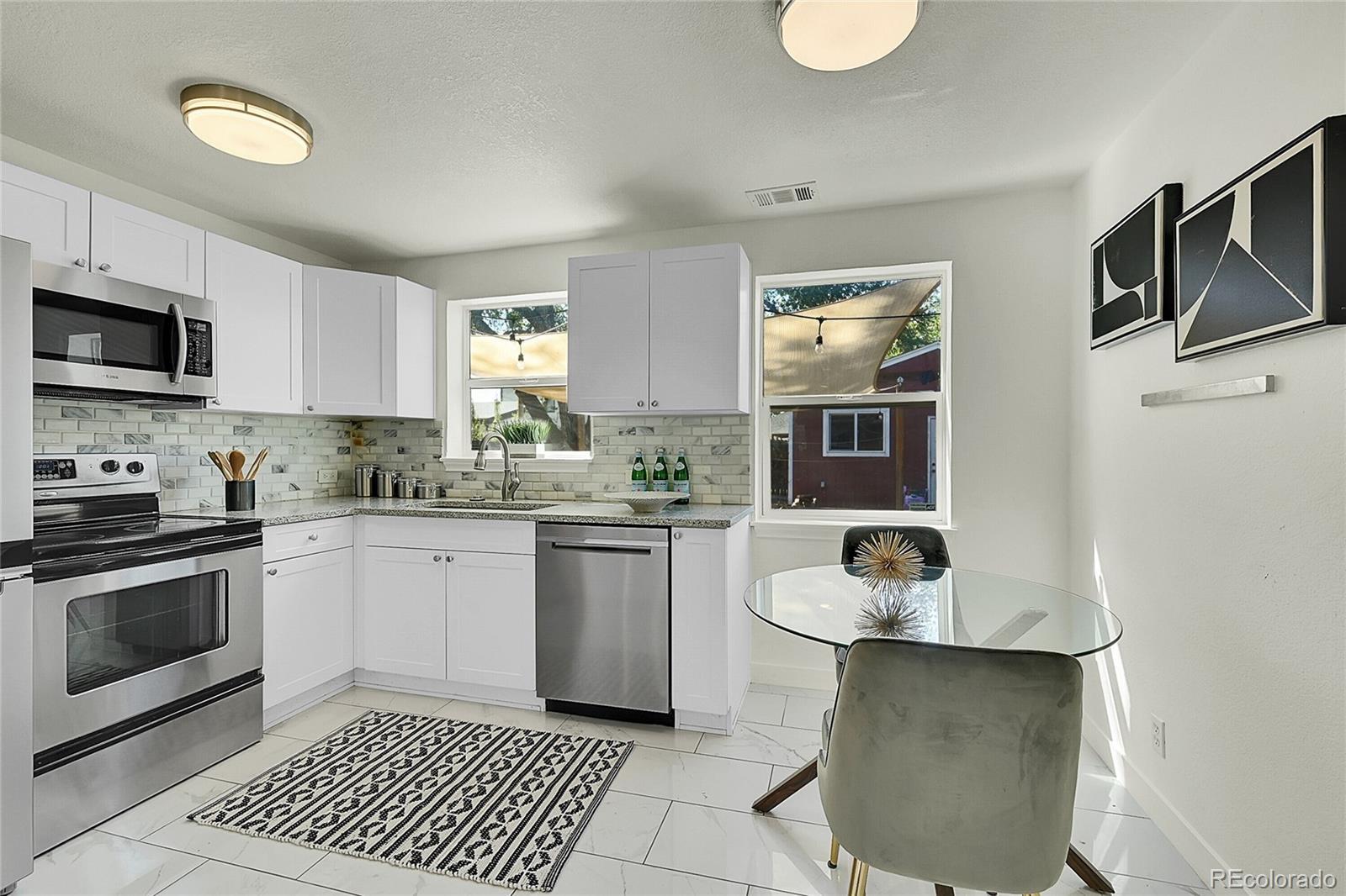 Photo of Listing #6909096