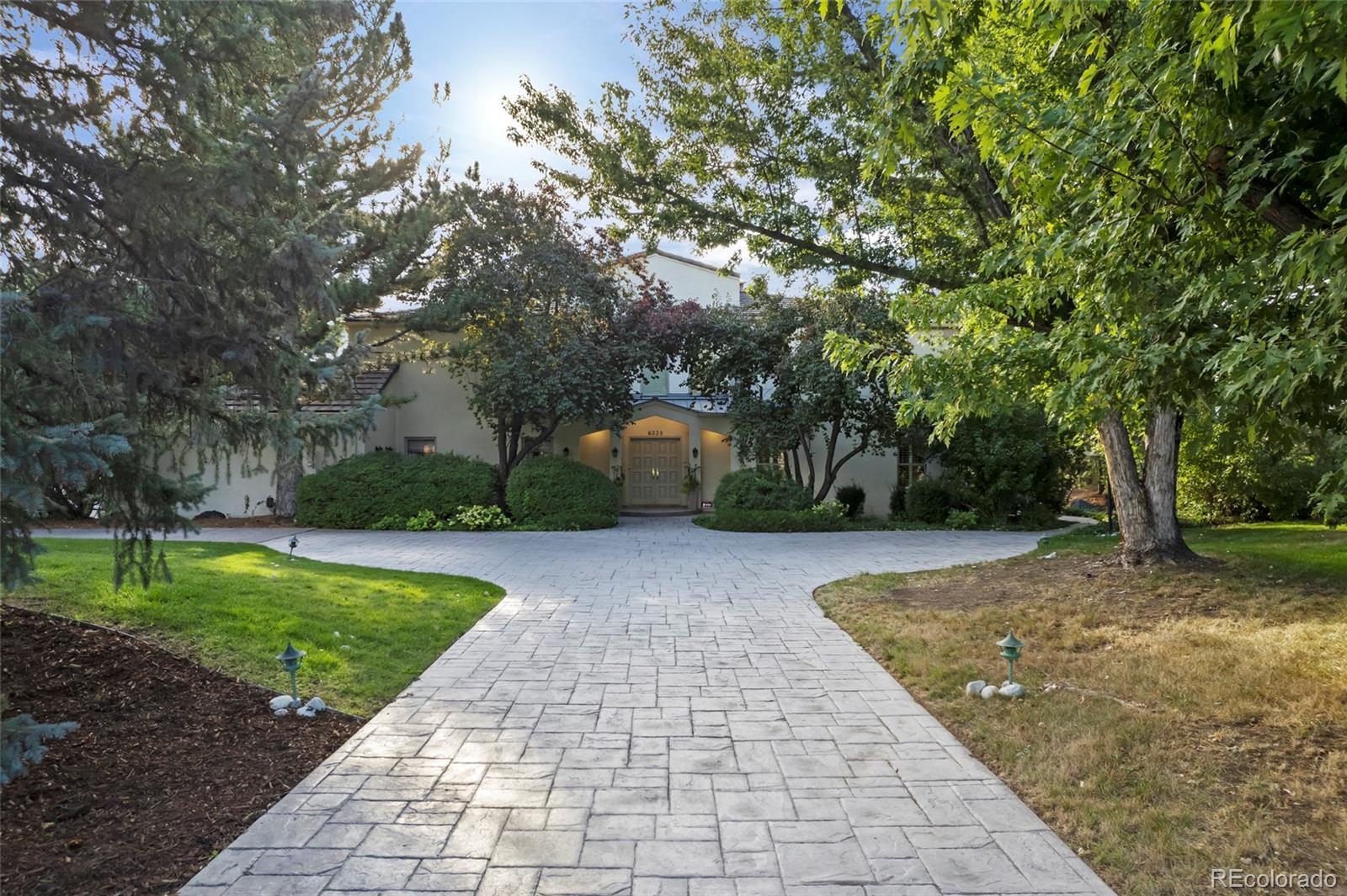 Photo of Listing #6937077