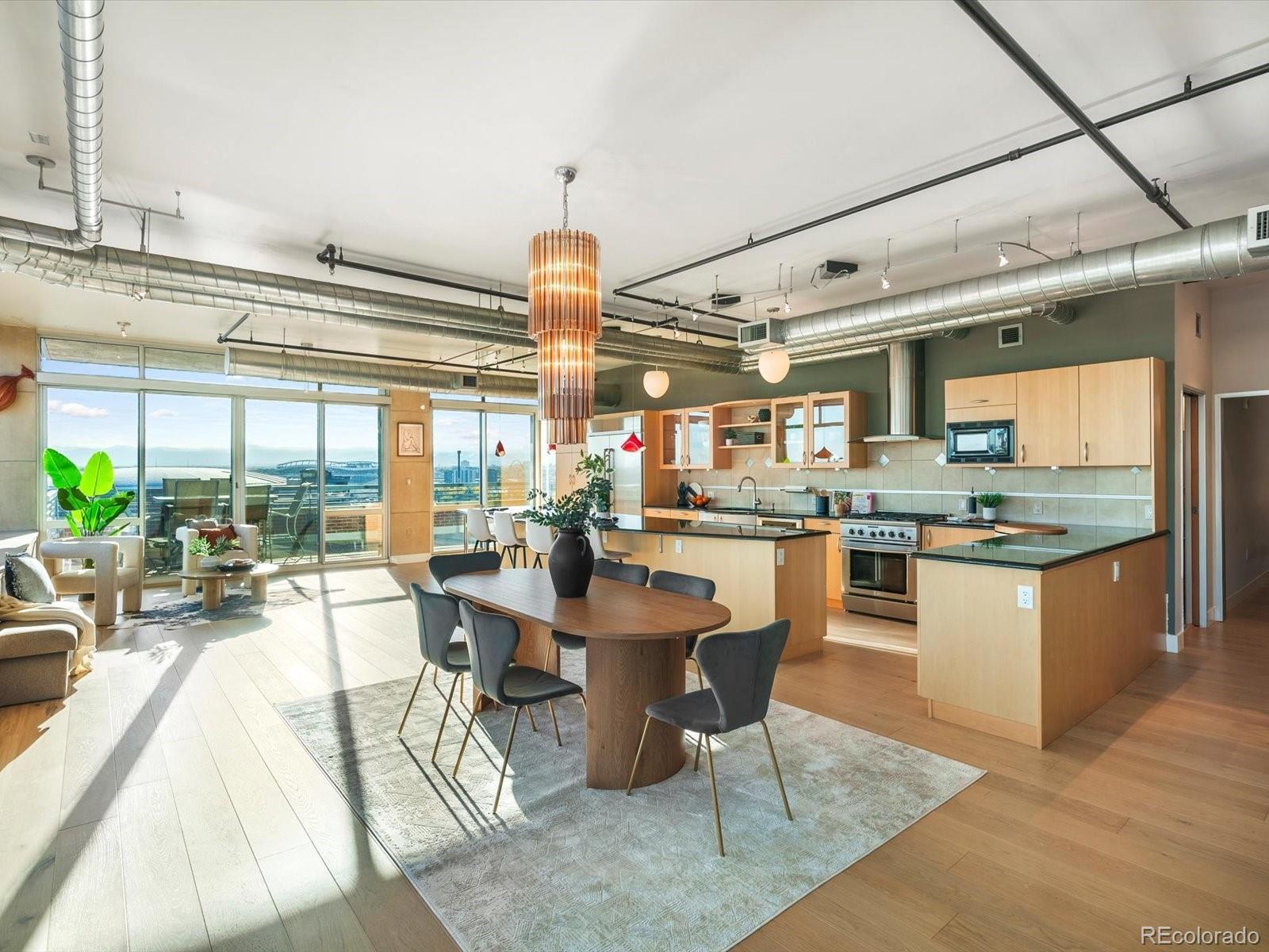 Photo of Listing #6989841