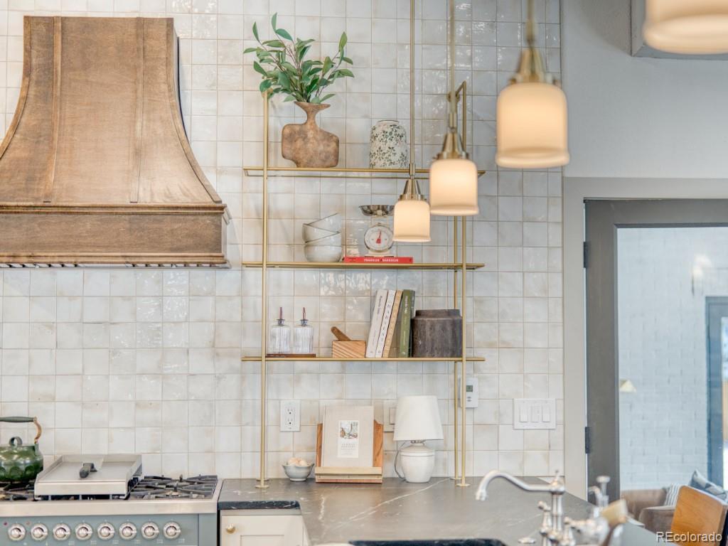 Photo of Listing #7044715