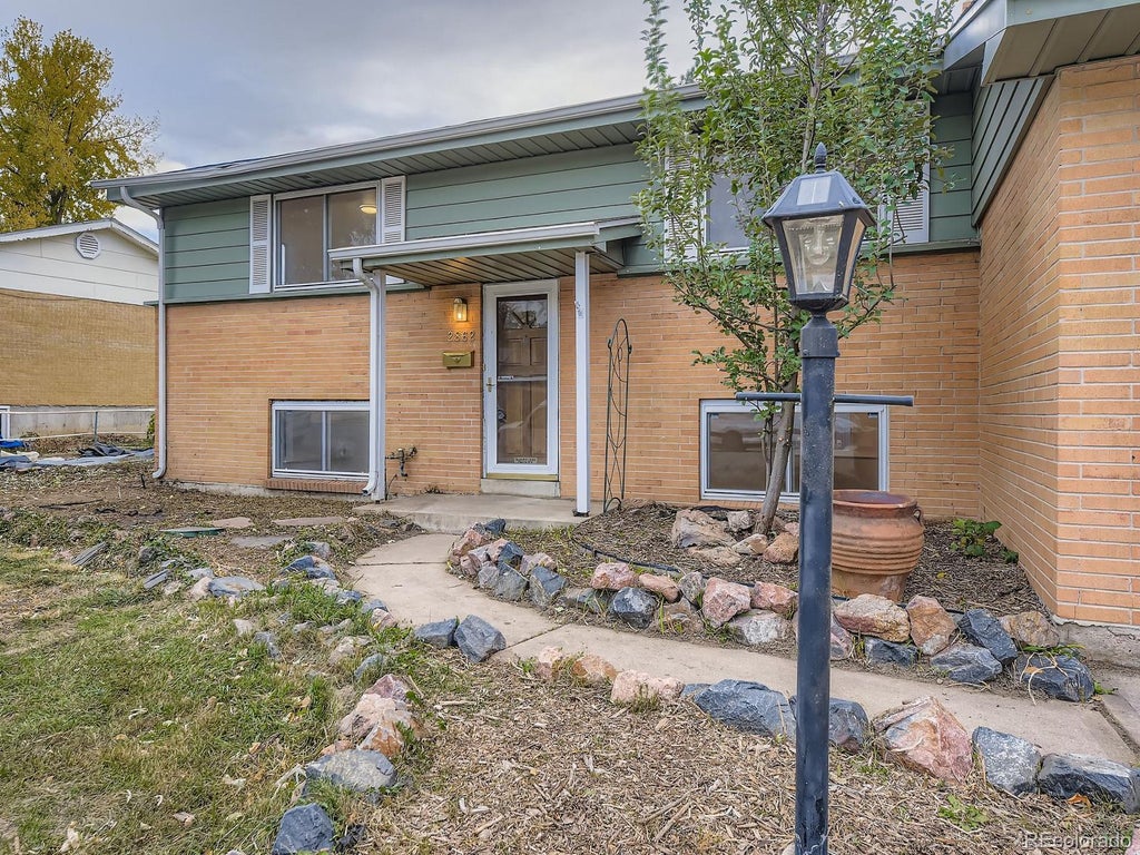 2862 S Ivan Way, Denver