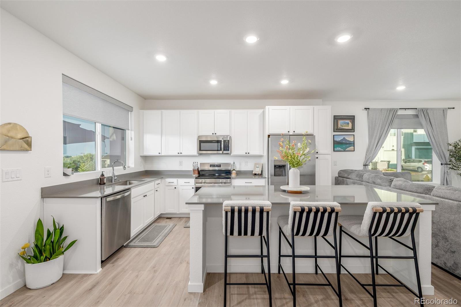 Photo of Listing #7095177