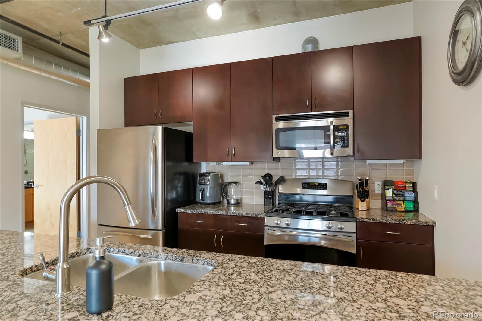 Photo of Listing #7184351