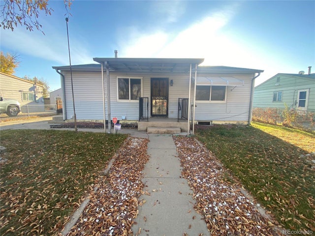 7940 Hollywood Street, Commerce City