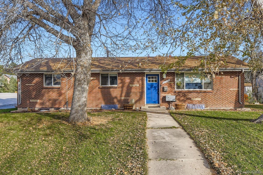 6130 S Pennsylvania Street, Centennial