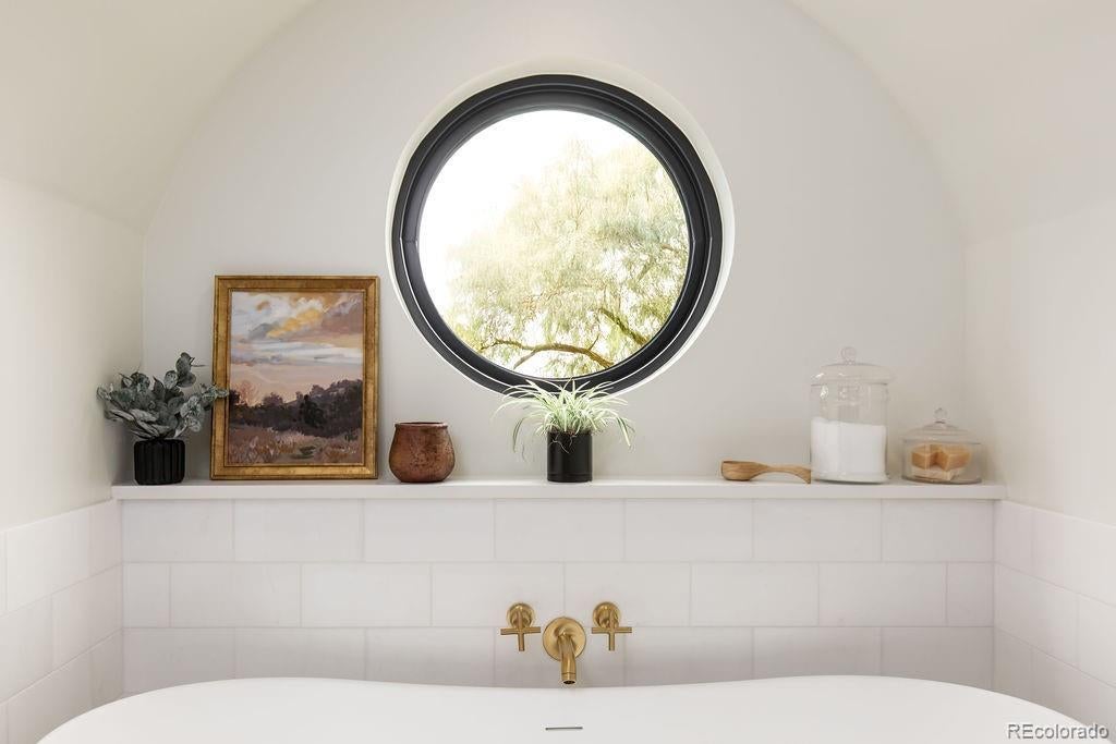 Photo of Listing #7382429