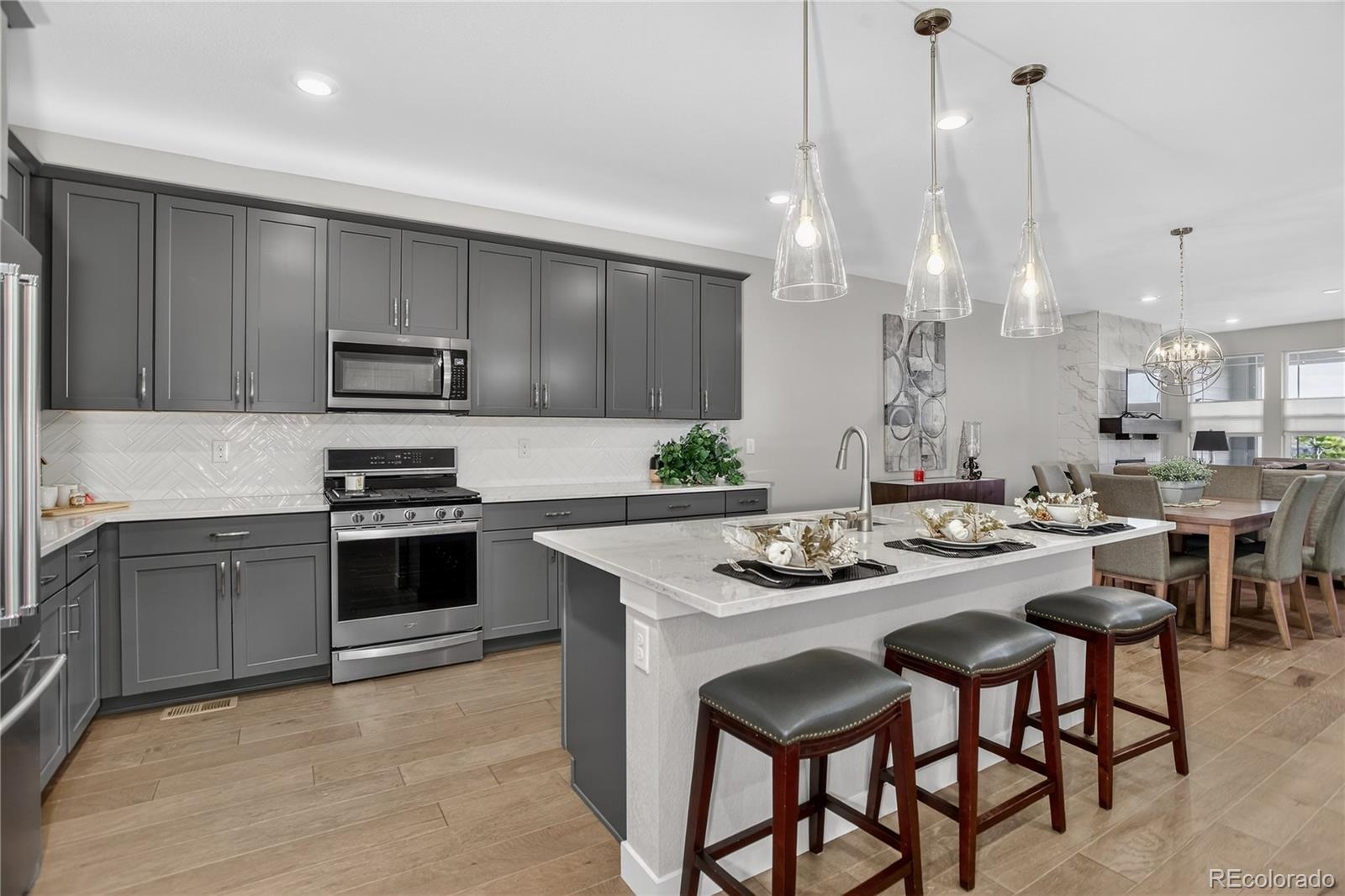 Photo of Listing #7383858