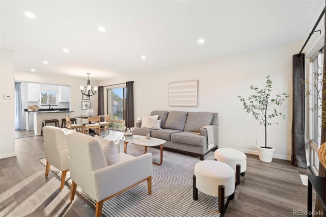 4416 W Pondview Drive, Littleton