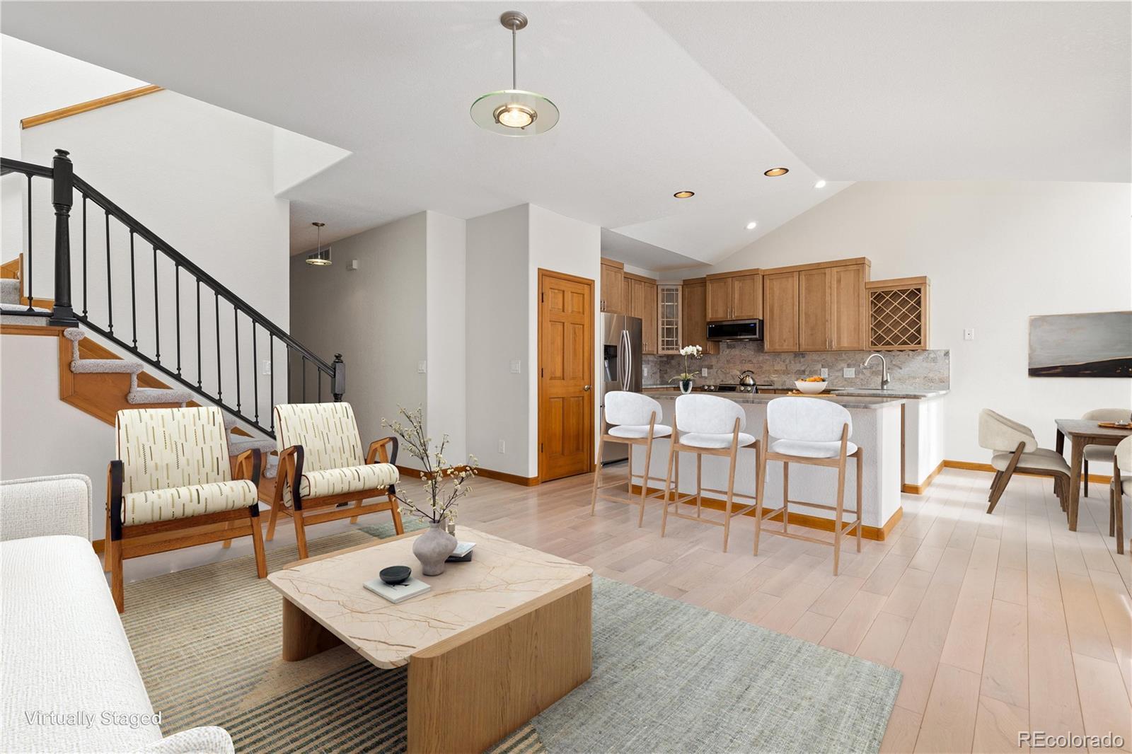 Photo of Listing #7386144