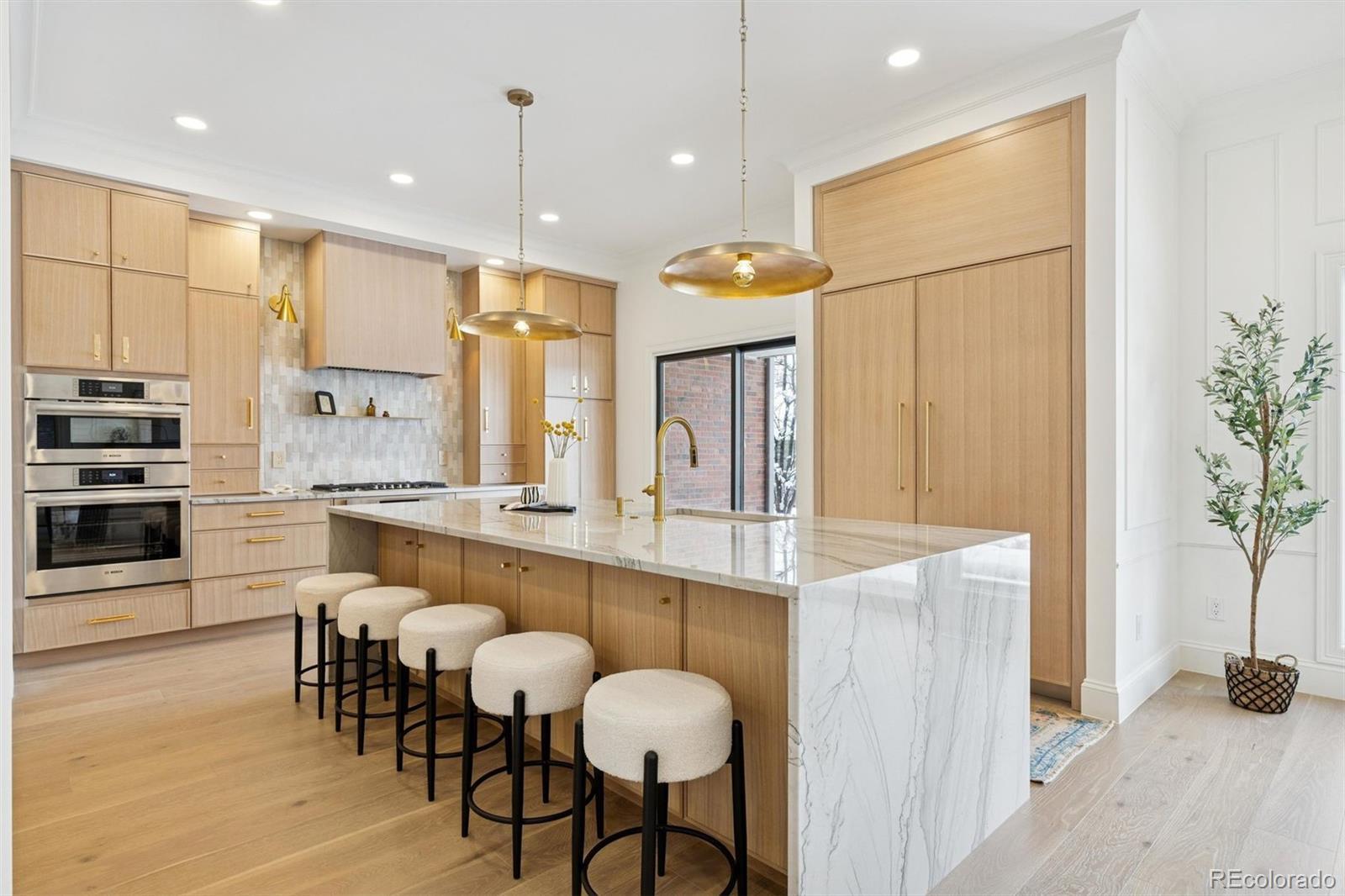 Photo of Listing #7387498