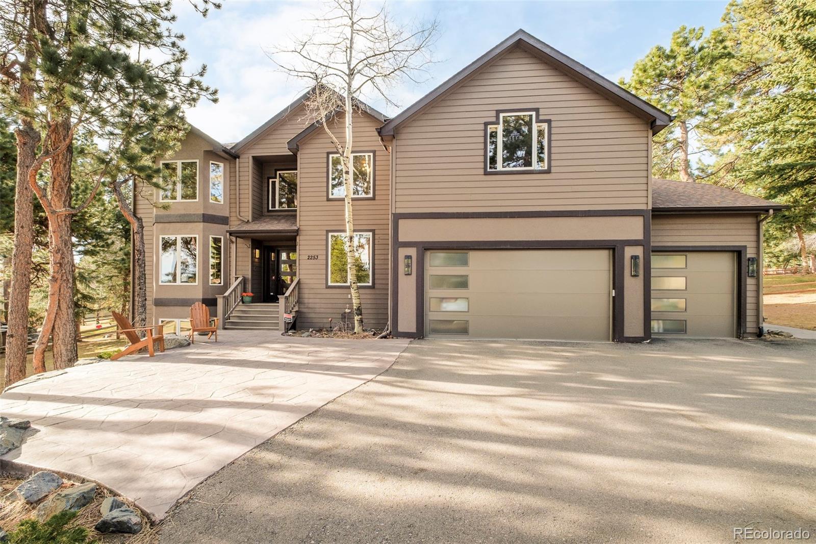 Photo of Listing #7400156