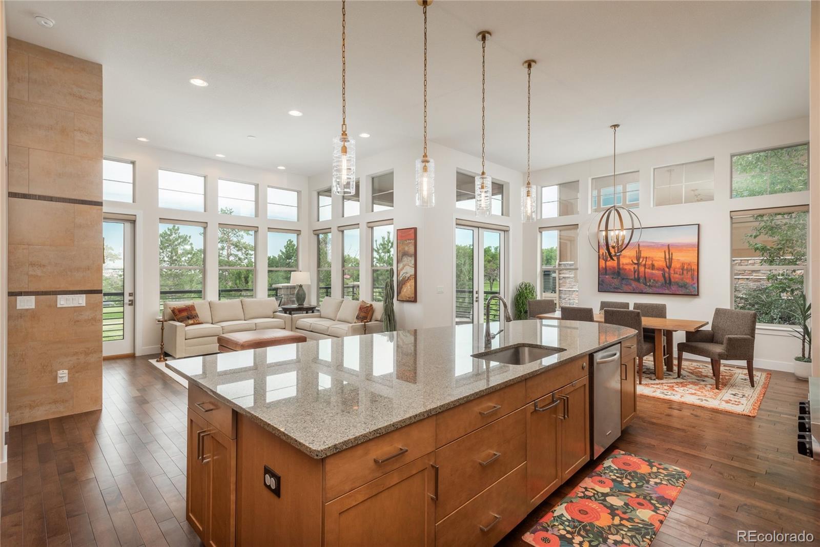 Photo of Listing #7403028