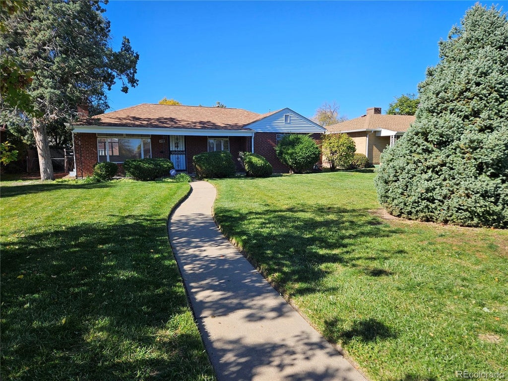 3355 N Monaco Parkway, Denver