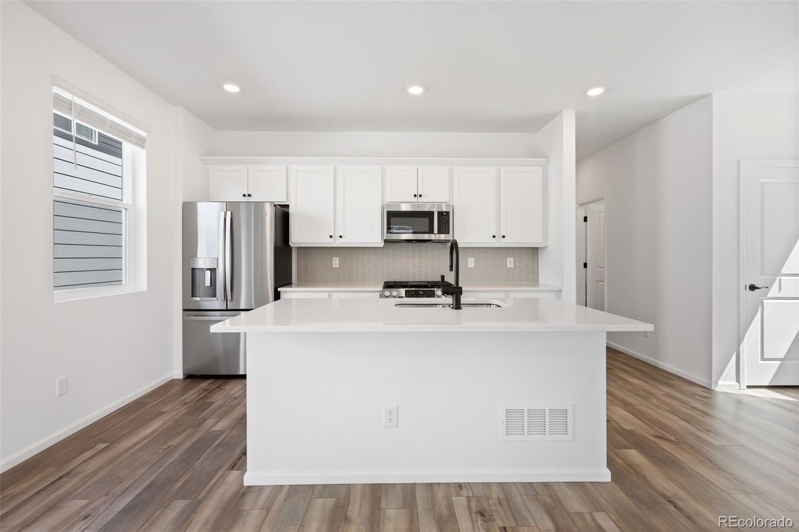 Photo of Listing #7559804