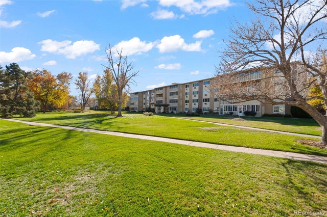 615 S Alton Way 12b, Denver