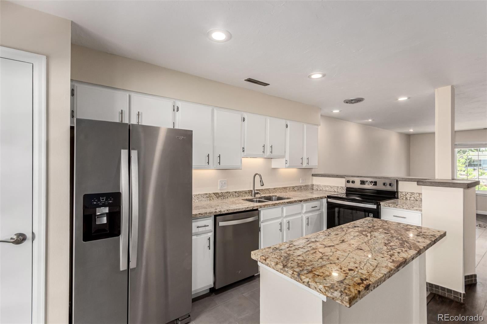 Photo of Listing #7576694