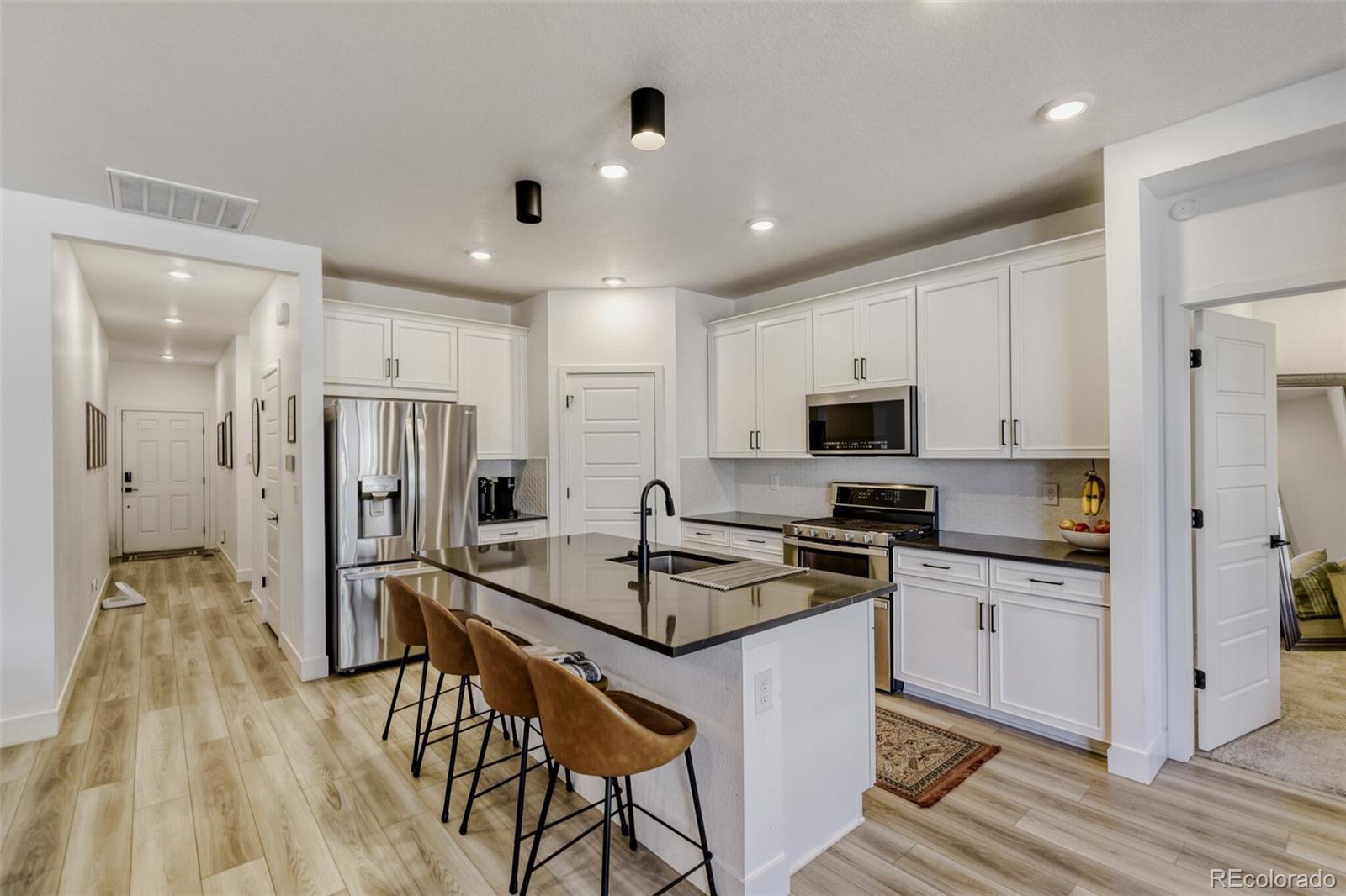 Photo of Listing #7591086