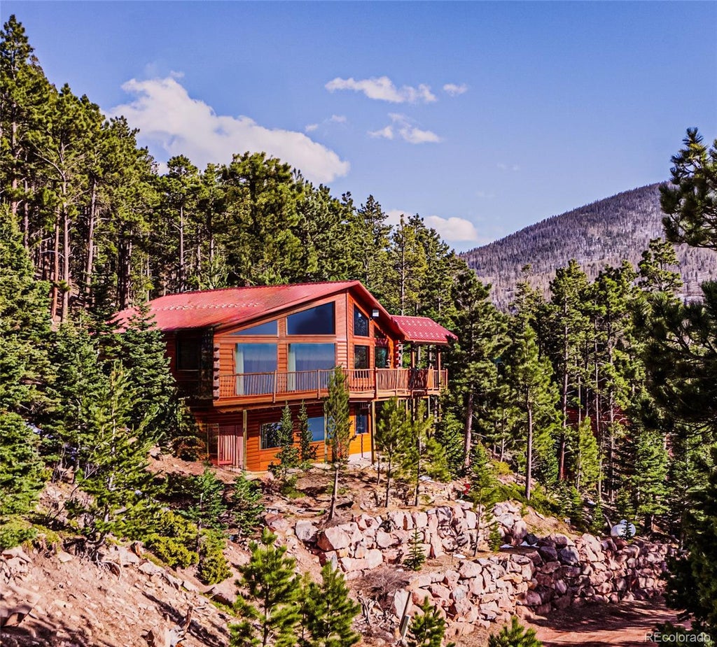 82 Emerald Lane, Cuchara