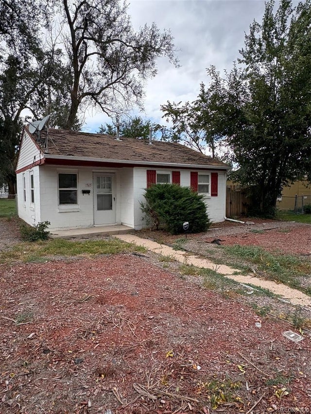 1565 Xanthia Street, Denver