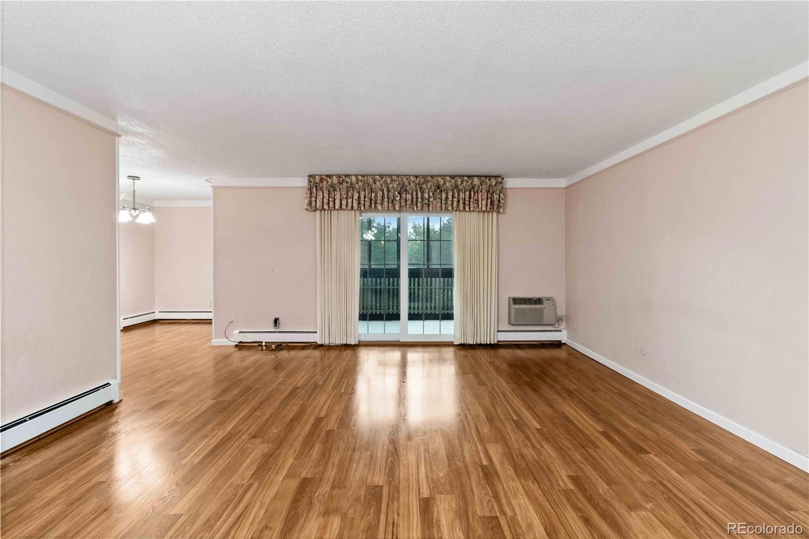 Photo of Listing #7695893