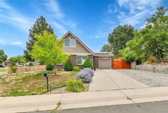 8156 Downing Street, Denver