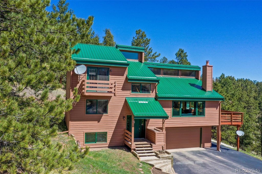 418 University, Woodland Park