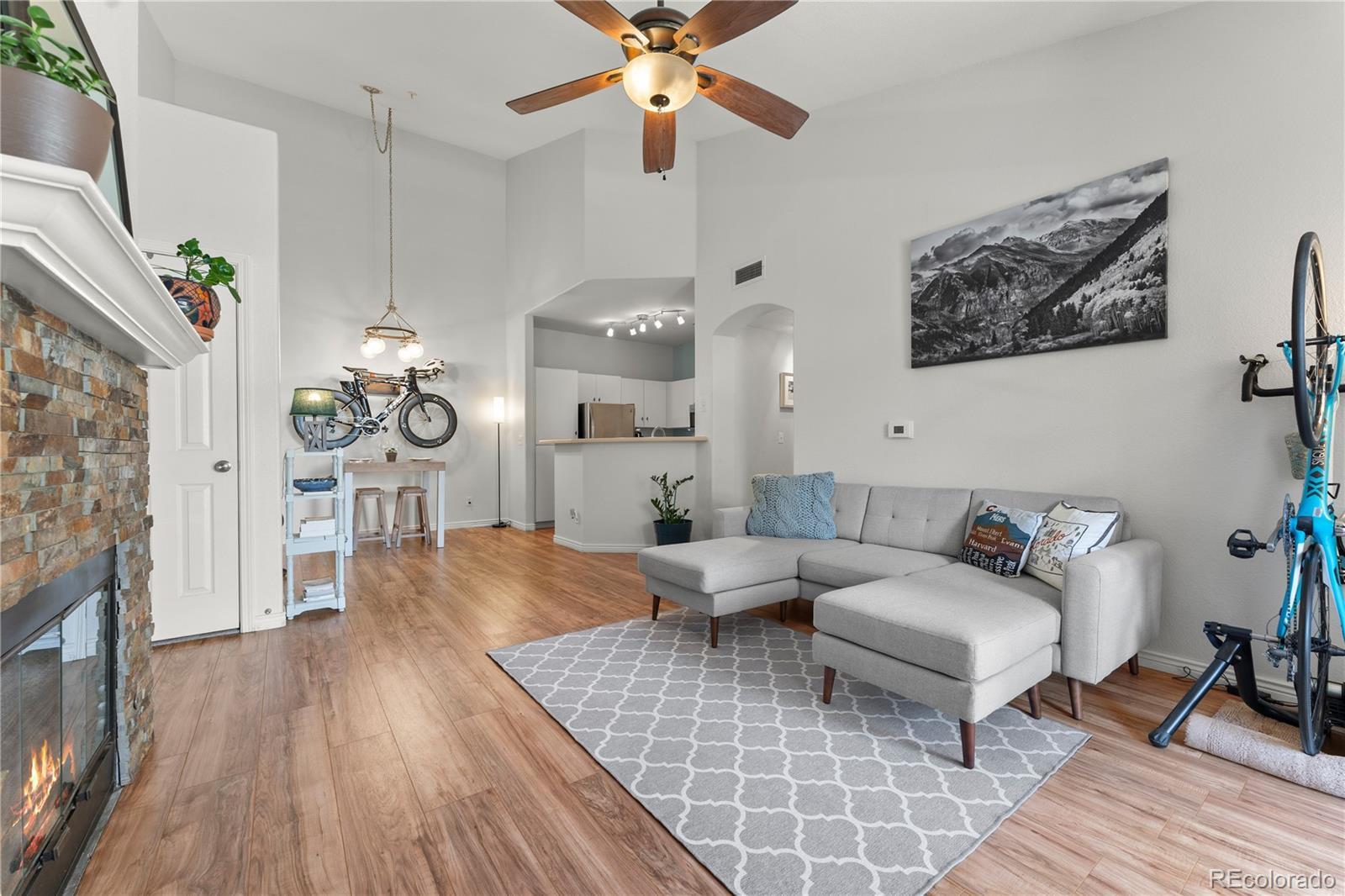 Photo of Listing #7887878