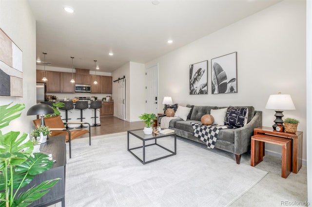 16841 Askins Loop 202, Parker