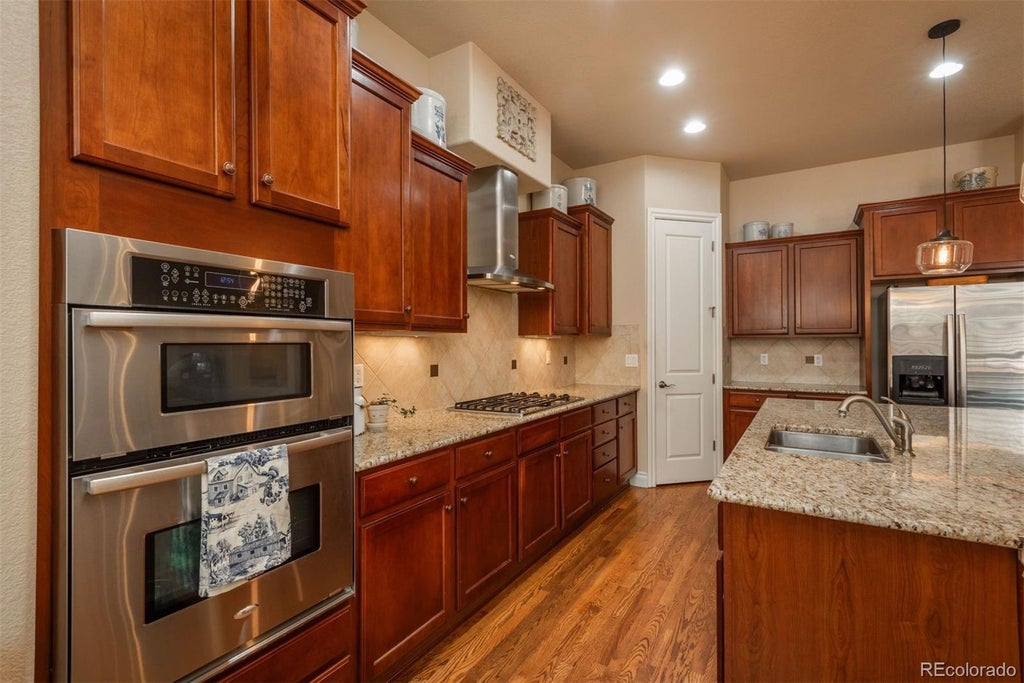 9165 Kornbrust Drive, Lone Tree