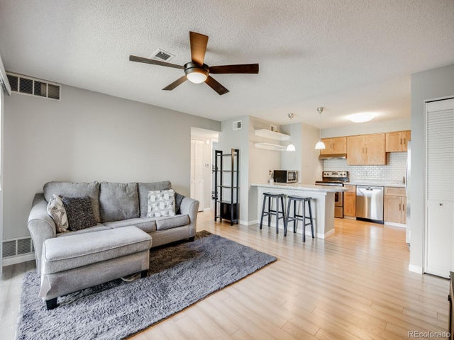 2575 S Syracuse Way K201, Denver