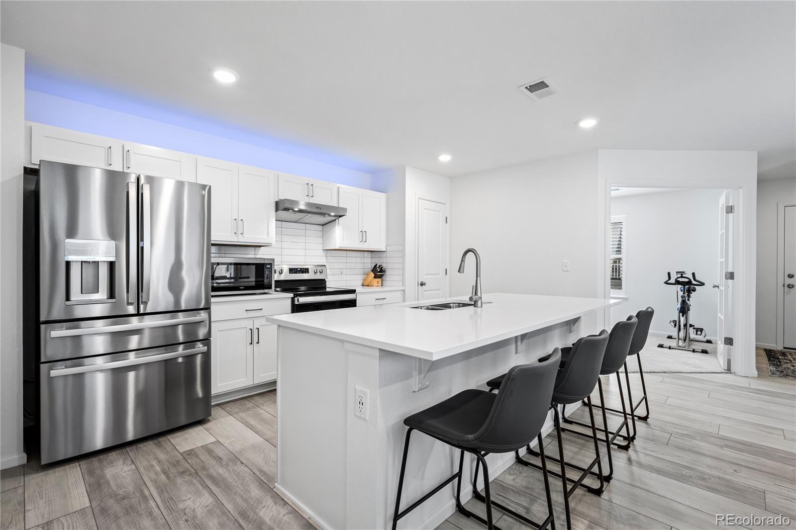 Photo of Listing #8160803