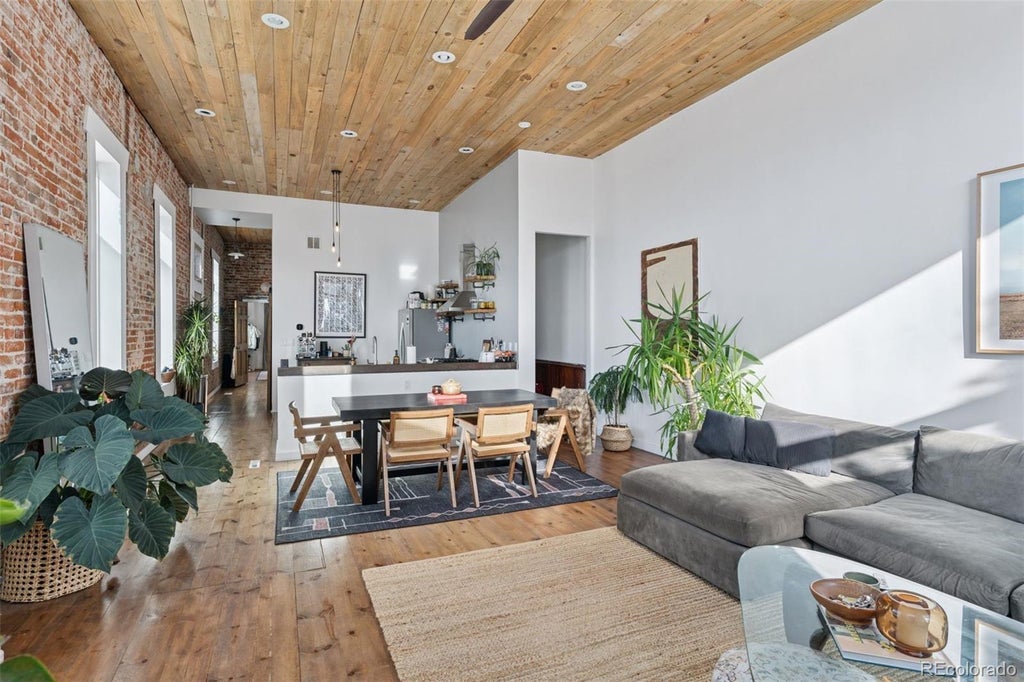 701 W 6th Avenue, Denver