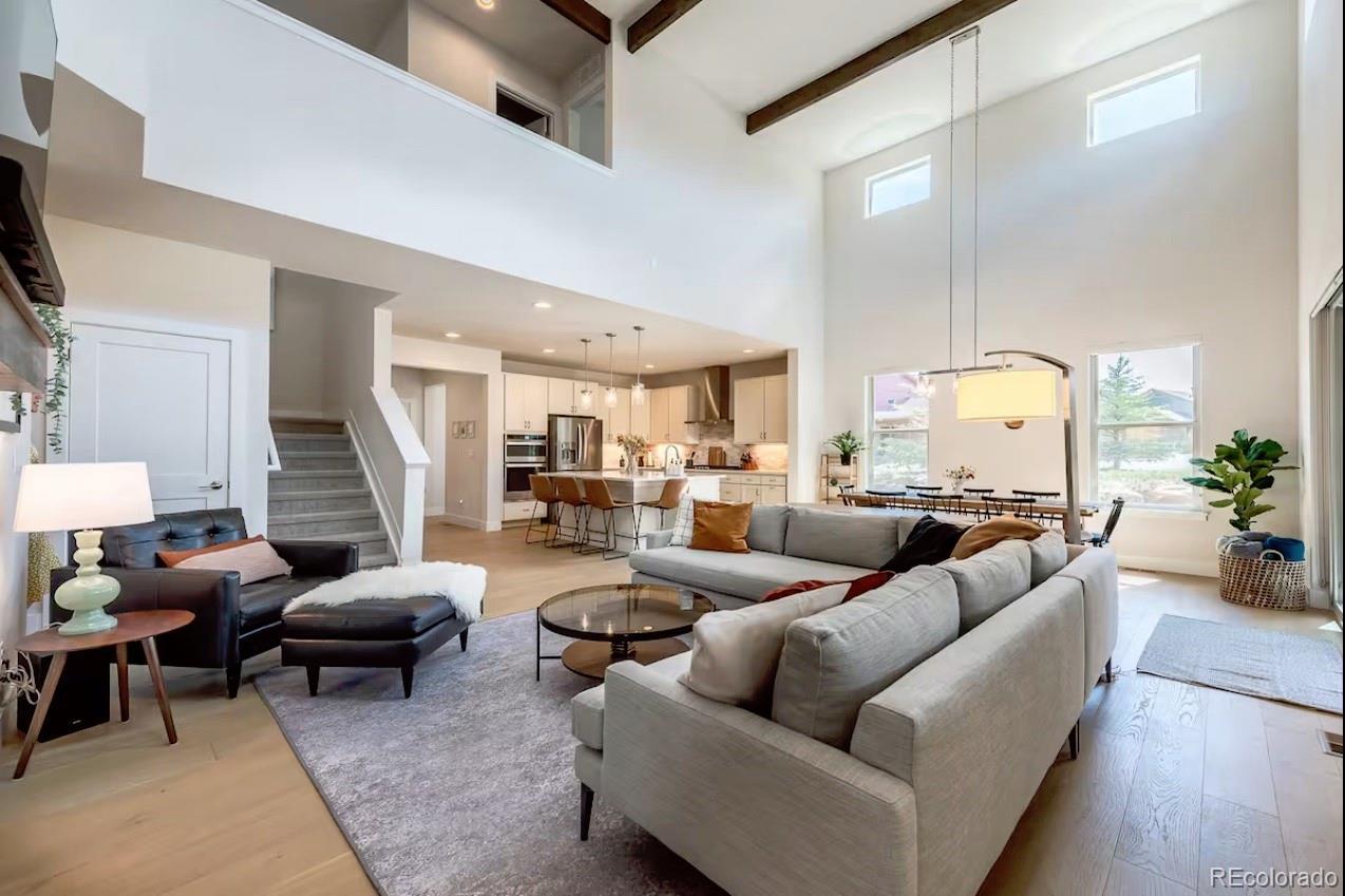 Photo of Listing #8209103