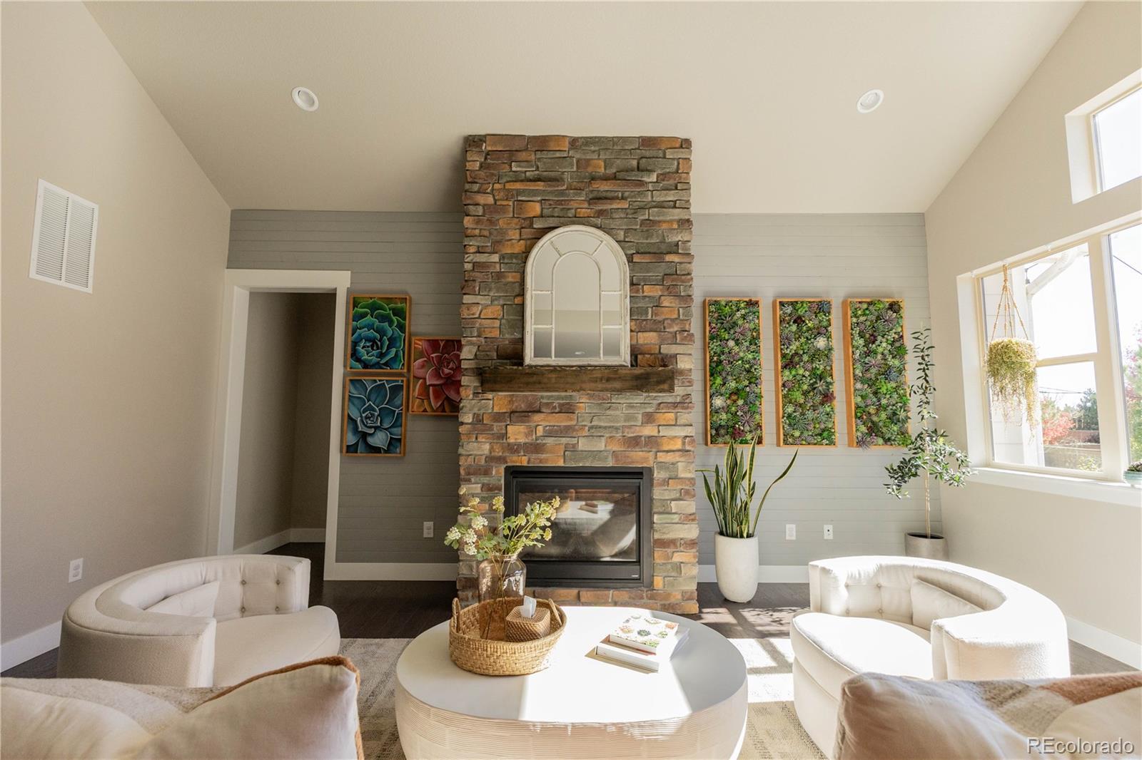 Photo of Listing #8235289