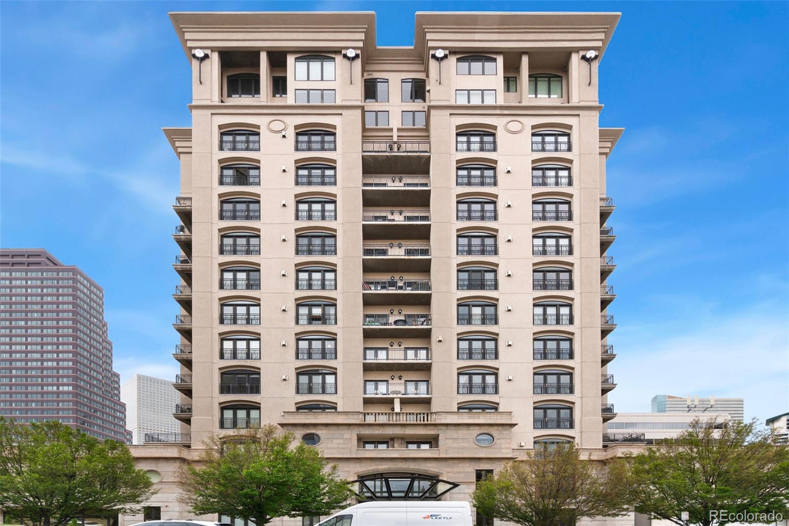 Photo of Listing #8242812