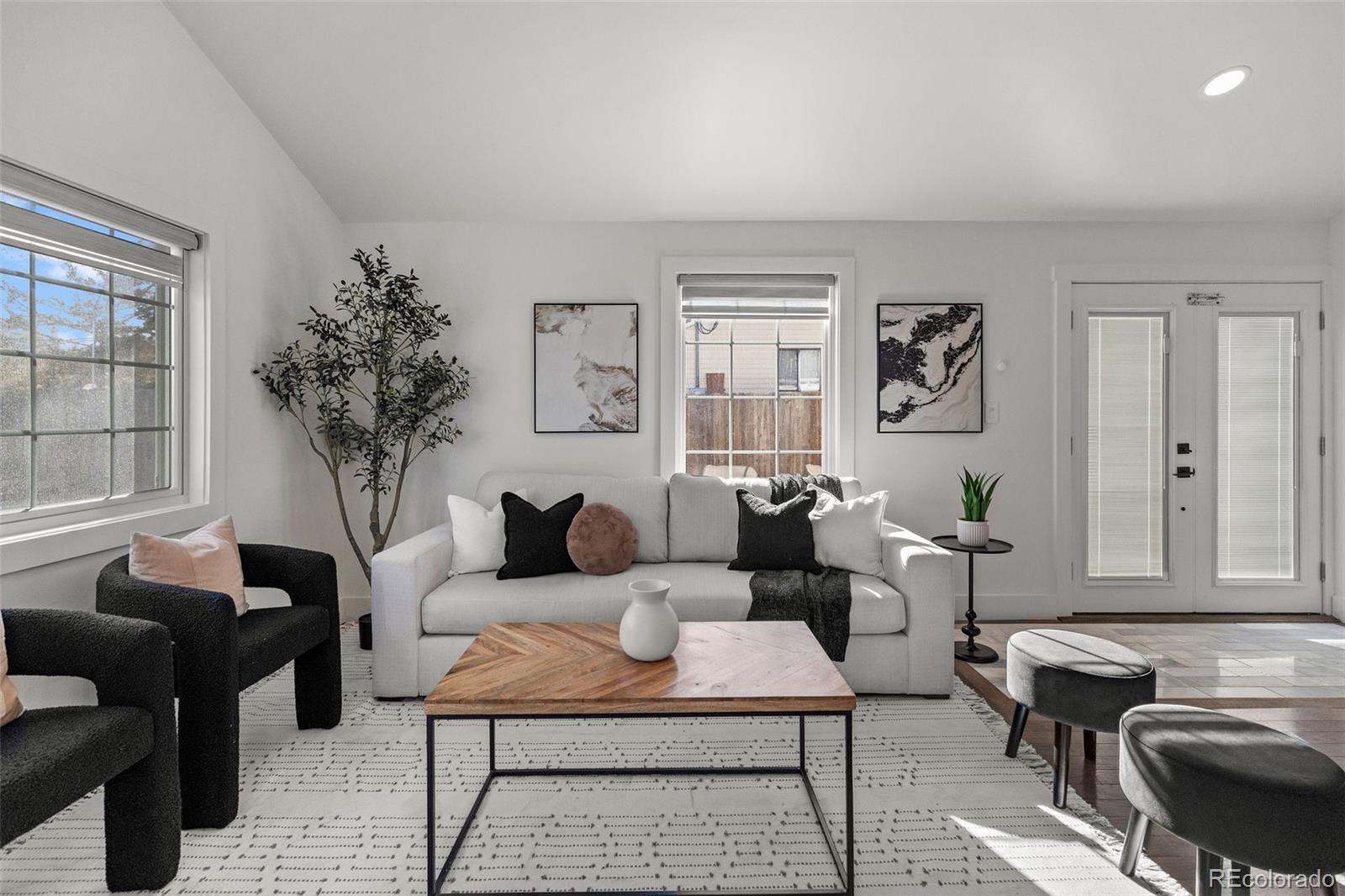 Photo of Listing #8243294