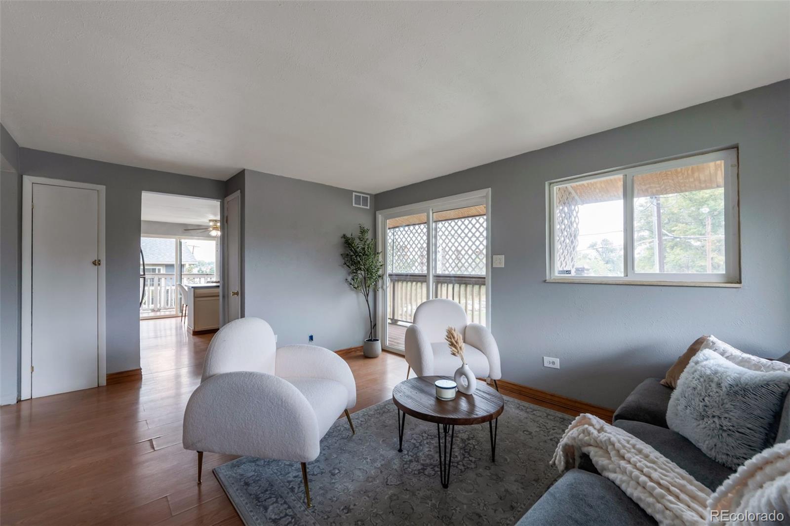 Photo of Listing #8268893