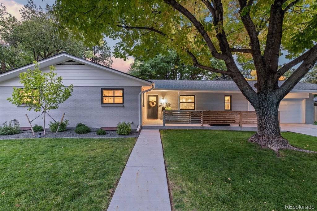 3823 S Hudson Street, Denver